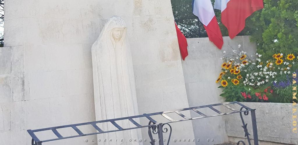 COMMEMORATION DU 5 JUILLET 1962 A ORAN CIMETIERE ST MARC SAINT LAURENT DU VAR.JPG
